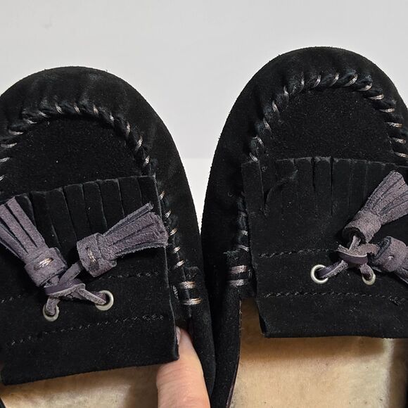 UGG Womens Lizzy Moccasin 8 / 39 Black Suede Leather Tassels Slippers #1005475 - Picture 6 of 6
